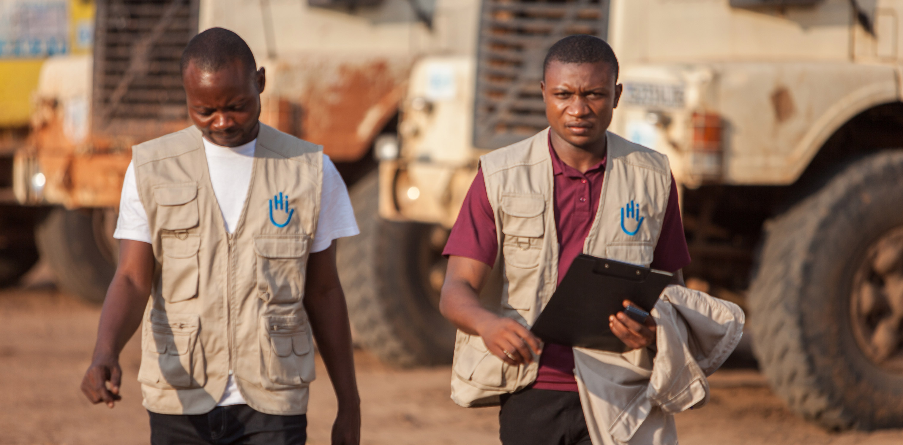 RDC, Edouard et Sylvain, du projet plateforme logistique HI mis en place en réponse à la crise humanitaire du Kasaï. RDC, Edouard et Sylvain, du projet plateforme logistique HI mis en place en réponse à la crise humanitaire du Kasaï.